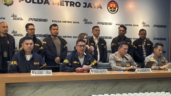 Berkedok Toko Kosmetik, Dua Pengedar 210 Ribu Butir Obat Keras di Bekasi Diciduk Kepolisian