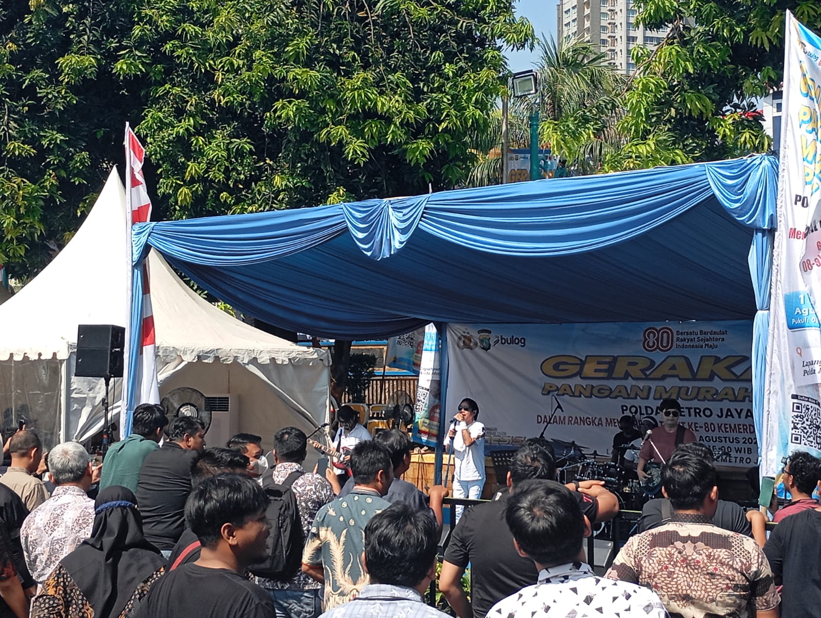 BAND RADJA MERIAHKAN GERAKAN PANGAN MURAH POLRI POLDA METRO JAYA – HARI INI!