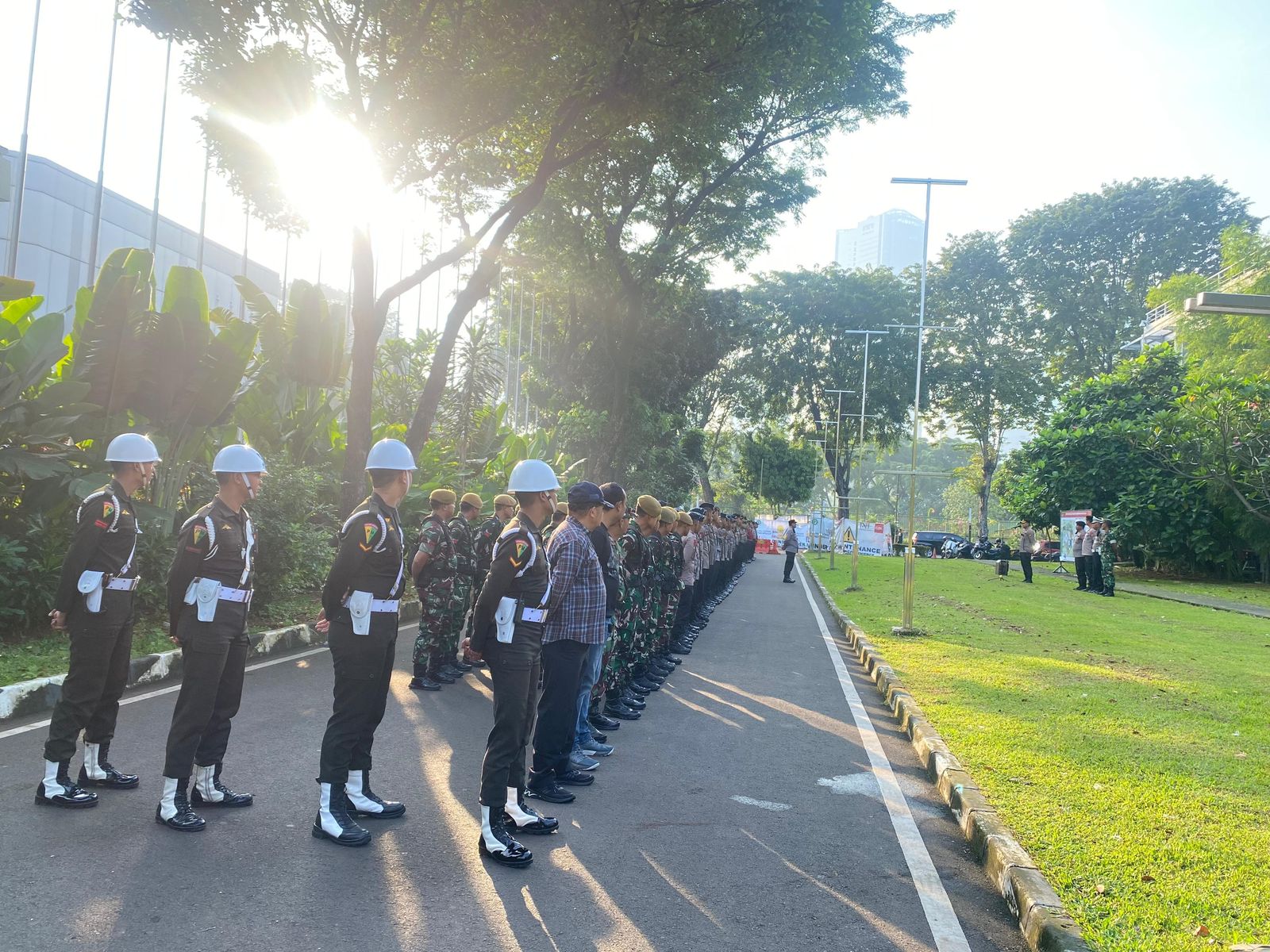 PENGAMANAN HARI KEDUA INTERNATIONAL CONFERENCE ON INFRASTRUCTURE (ICI) 2025 DI WILKUM POLDA METRO JAYA BERJALAN AMAN DAN TERTIB