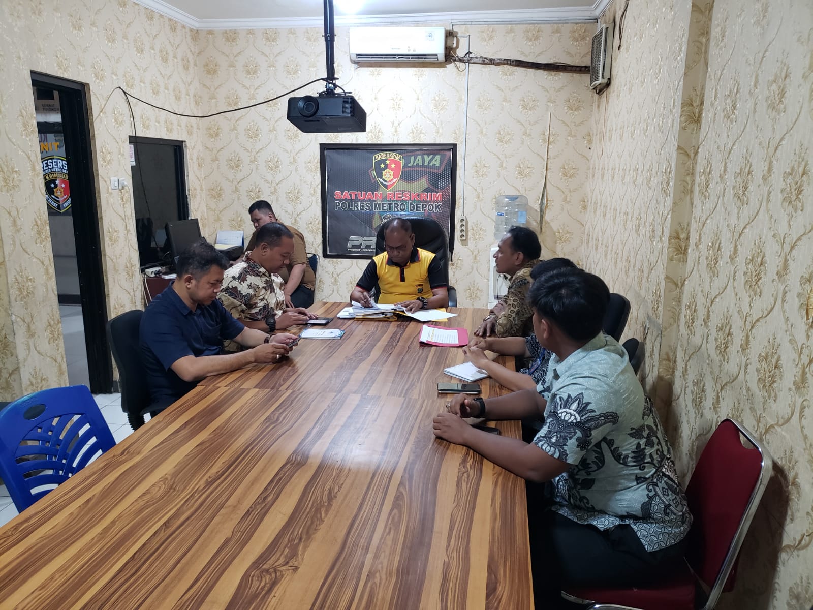 BAG BINOPSNAL DITRESKRIMSUS POLDA METRO JAYA LAKSANAKAN SUPERVISI PROGRAM PRESISI POLRI TRIWULAN II DI POLRES METRO DEPOK