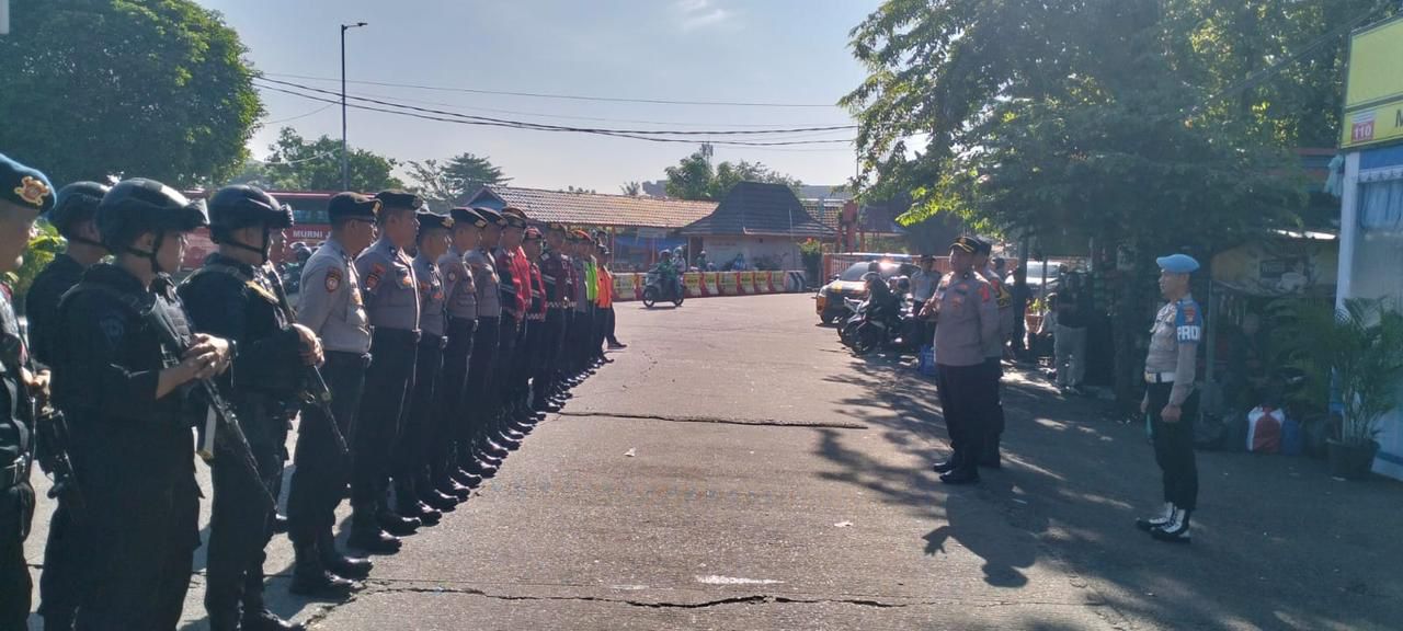 Perkuat Pengamanan Arus Mudik, Personel Pos Yan Terminal Kalideres Laksanakan Apel Pelayanan Ops Ketupat Jaya 2026